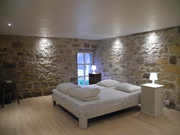 Vakantiehuis Frankrijk met Zwembad FermePostel Slaapkamer Souterrain