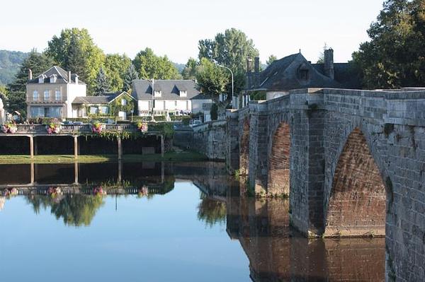 Vakantiehuis Frankrijk met Zwembad FermePostel Omgeving Correze Dordogne 